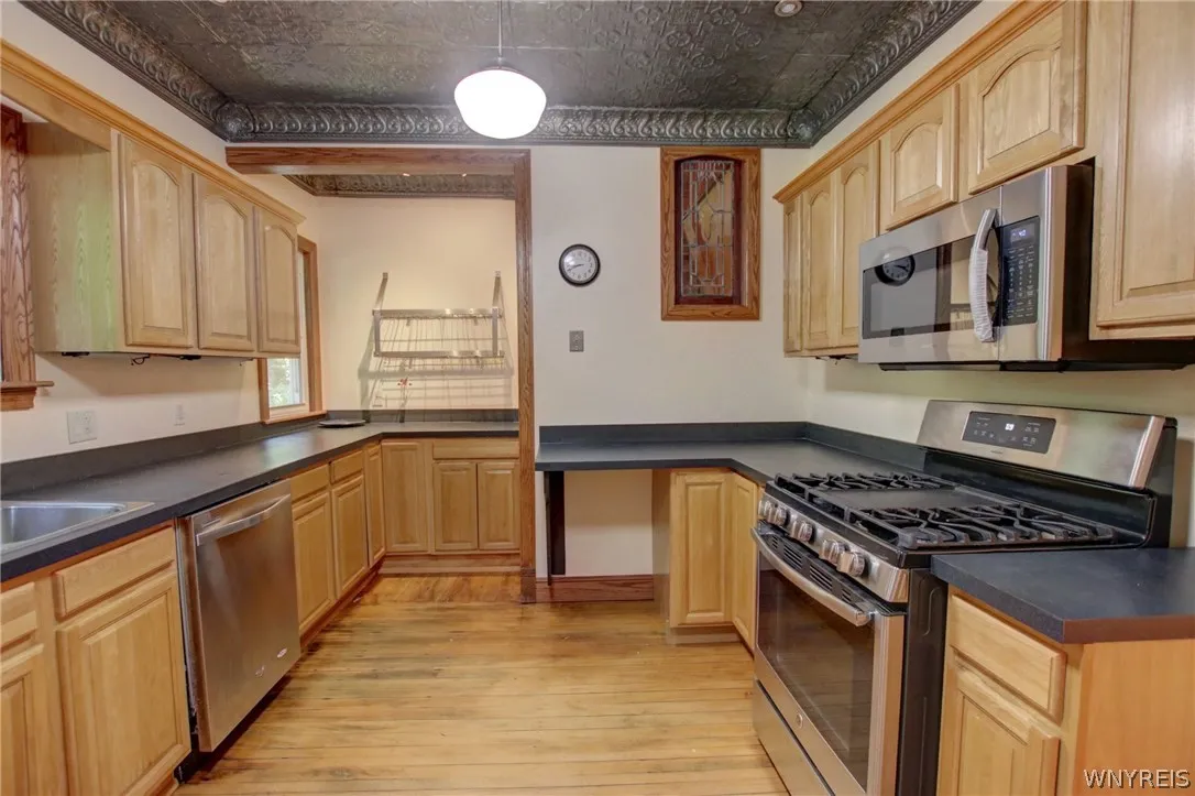 5880 Draudt Road, Orchard Park, New York 14127, Orchard Park, New York 14127, 3 Bedrooms Bedrooms, 9 Rooms Rooms,2 BathroomsBathrooms,Residential Lease,For Rent,5880 Draudt Road, Orchard Park, New York 14127,0,B1676004