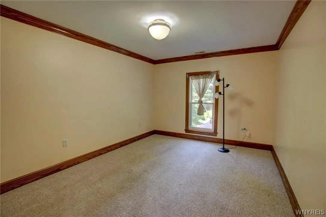 5880 Draudt Road, Orchard Park, New York 14127, Orchard Park, New York 14127, 3 Bedrooms Bedrooms, 9 Rooms Rooms,2 BathroomsBathrooms,Residential Lease,For Rent,5880 Draudt Road, Orchard Park, New York 14127,0,B1676004