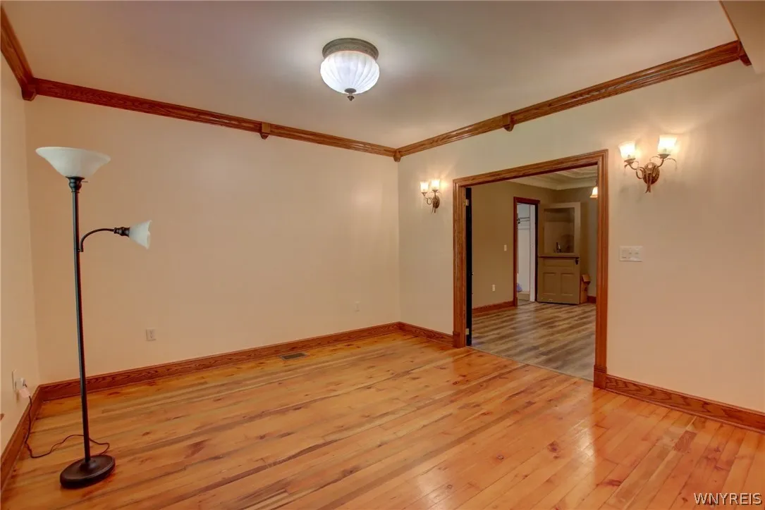 5880 Draudt Road, Orchard Park, New York 14127, Orchard Park, New York 14127, 3 Bedrooms Bedrooms, 9 Rooms Rooms,2 BathroomsBathrooms,Residential Lease,For Rent,5880 Draudt Road, Orchard Park, New York 14127,0,B1676004