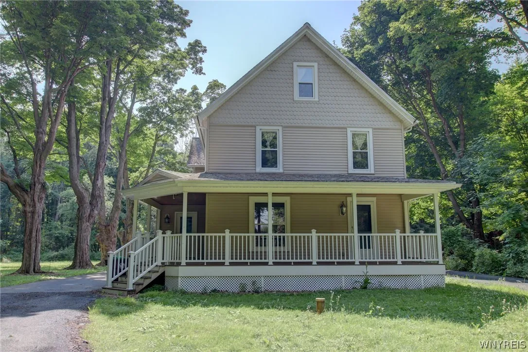 5880 Draudt Road, Orchard Park, New York 14127, Orchard Park, New York 14127, 3 Bedrooms Bedrooms, 9 Rooms Rooms,2 BathroomsBathrooms,Residential Lease,For Rent,5880 Draudt Road, Orchard Park, New York 14127,0,B1676004