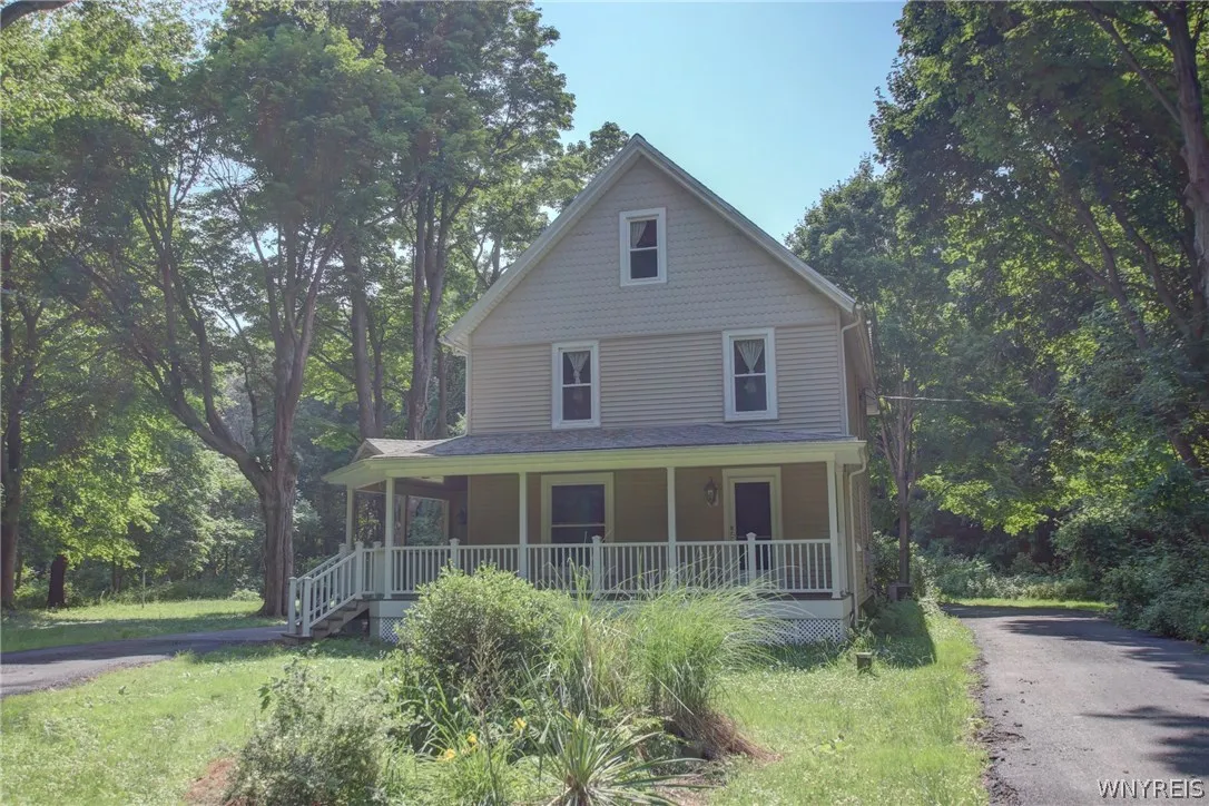 5880 Draudt Road, Orchard Park, New York 14127, Orchard Park, New York 14127, 3 Bedrooms Bedrooms, 9 Rooms Rooms,2 BathroomsBathrooms,Residential Lease,For Rent,5880 Draudt Road, Orchard Park, New York 14127,0,B1676004