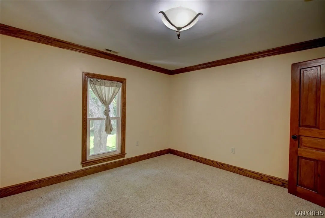 5880 Draudt Road, Orchard Park, New York 14127, Orchard Park, New York 14127, 3 Bedrooms Bedrooms, 9 Rooms Rooms,2 BathroomsBathrooms,Residential Lease,For Rent,5880 Draudt Road, Orchard Park, New York 14127,0,B1676004