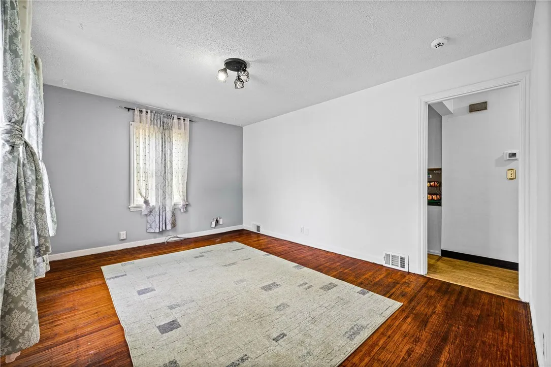 201 Arbutus Street, Rochester, New York 14609, Rochester, New York 14609, 4 Bedrooms Bedrooms, 6 Rooms Rooms,1 BathroomBathrooms,Residential,For Sale,201 Arbutus Street, Rochester, New York 14609,0,R1675907