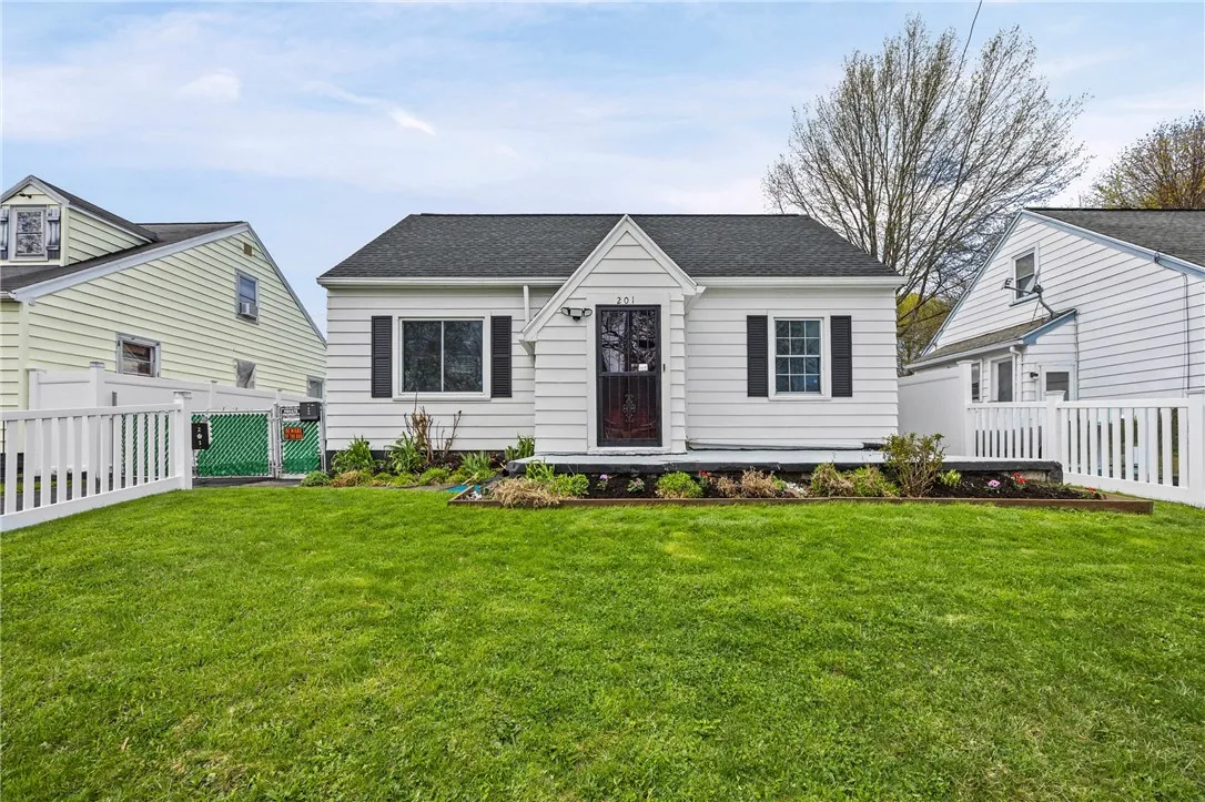 201 Arbutus Street, Rochester, New York 14609, Rochester, New York 14609, 4 Bedrooms Bedrooms, 6 Rooms Rooms,1 BathroomBathrooms,Residential,For Sale,201 Arbutus Street, Rochester, New York 14609,0,R1675907