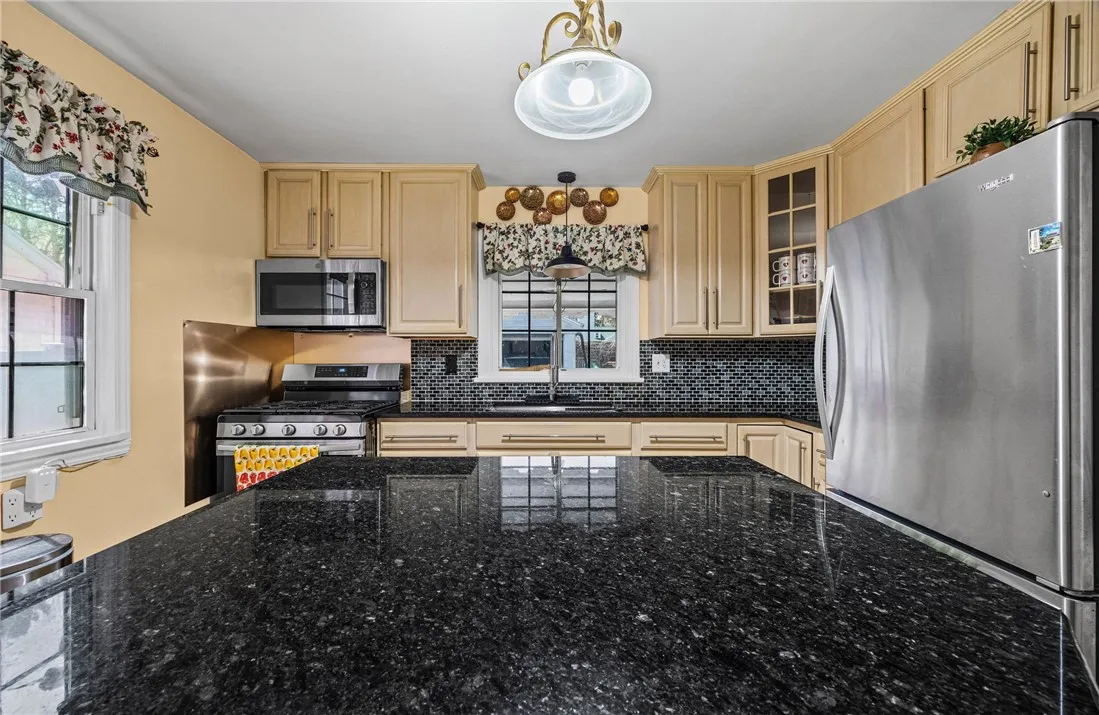 201 Arbutus Street, Rochester, New York 14609, Rochester, New York 14609, 4 Bedrooms Bedrooms, 6 Rooms Rooms,1 BathroomBathrooms,Residential,For Sale,201 Arbutus Street, Rochester, New York 14609,0,R1675907