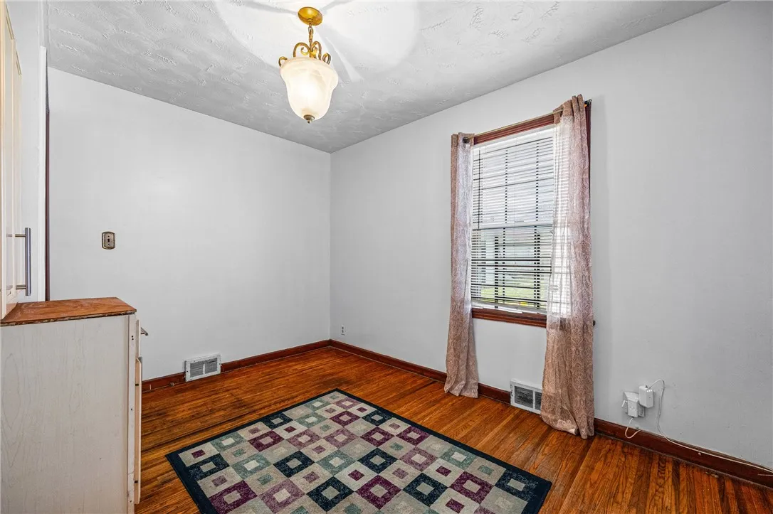 201 Arbutus Street, Rochester, New York 14609, Rochester, New York 14609, 4 Bedrooms Bedrooms, 6 Rooms Rooms,1 BathroomBathrooms,Residential,For Sale,201 Arbutus Street, Rochester, New York 14609,0,R1675907