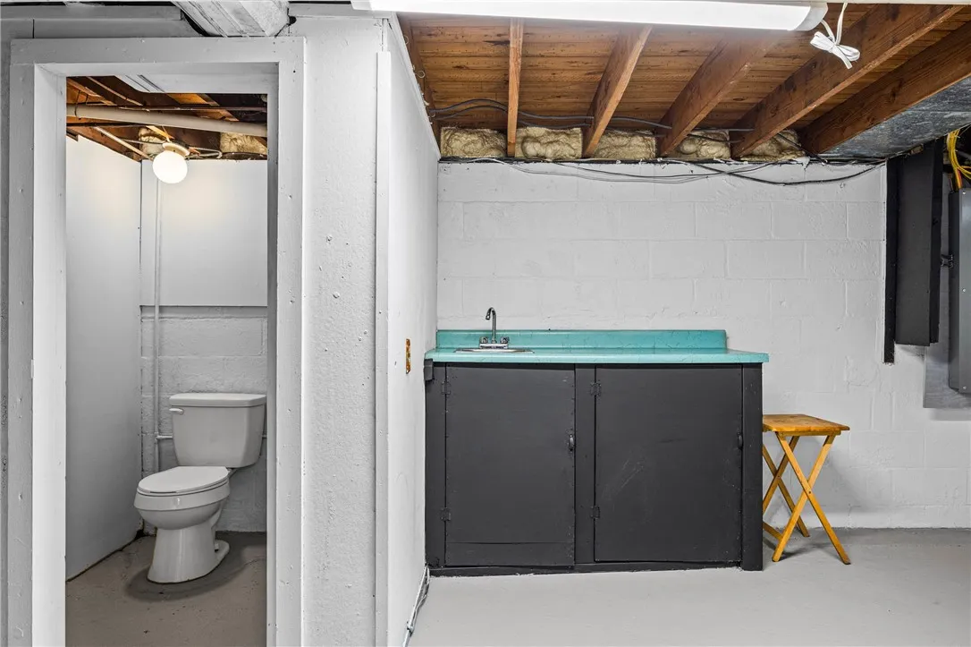 201 Arbutus Street, Rochester, New York 14609, Rochester, New York 14609, 4 Bedrooms Bedrooms, 6 Rooms Rooms,1 BathroomBathrooms,Residential,For Sale,201 Arbutus Street, Rochester, New York 14609,0,R1675907