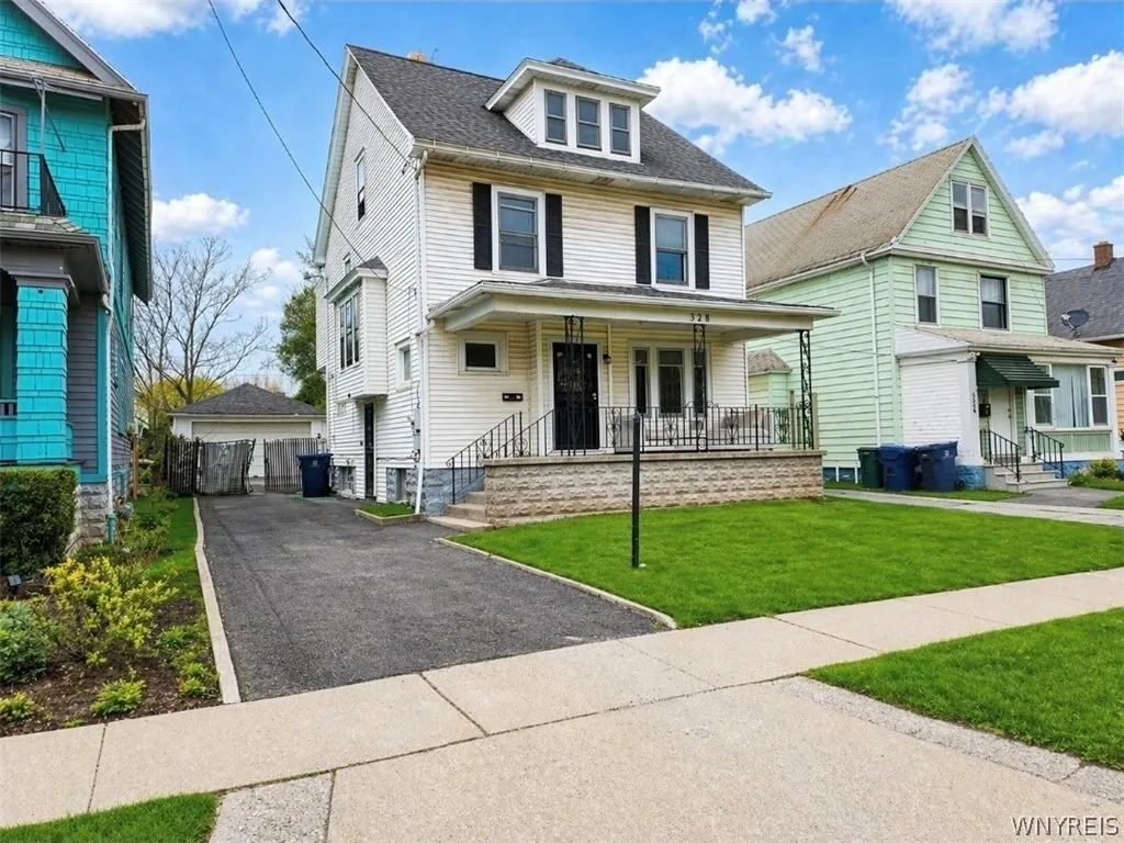 328 Cambridge Avenue, Buffalo, New York 14215, Buffalo, New York 14215, 4 Bedrooms Bedrooms, 8 Rooms Rooms,2 BathroomsBathrooms,Residential,For Sale,328 Cambridge Avenue, Buffalo, New York 14215,0,B1675538