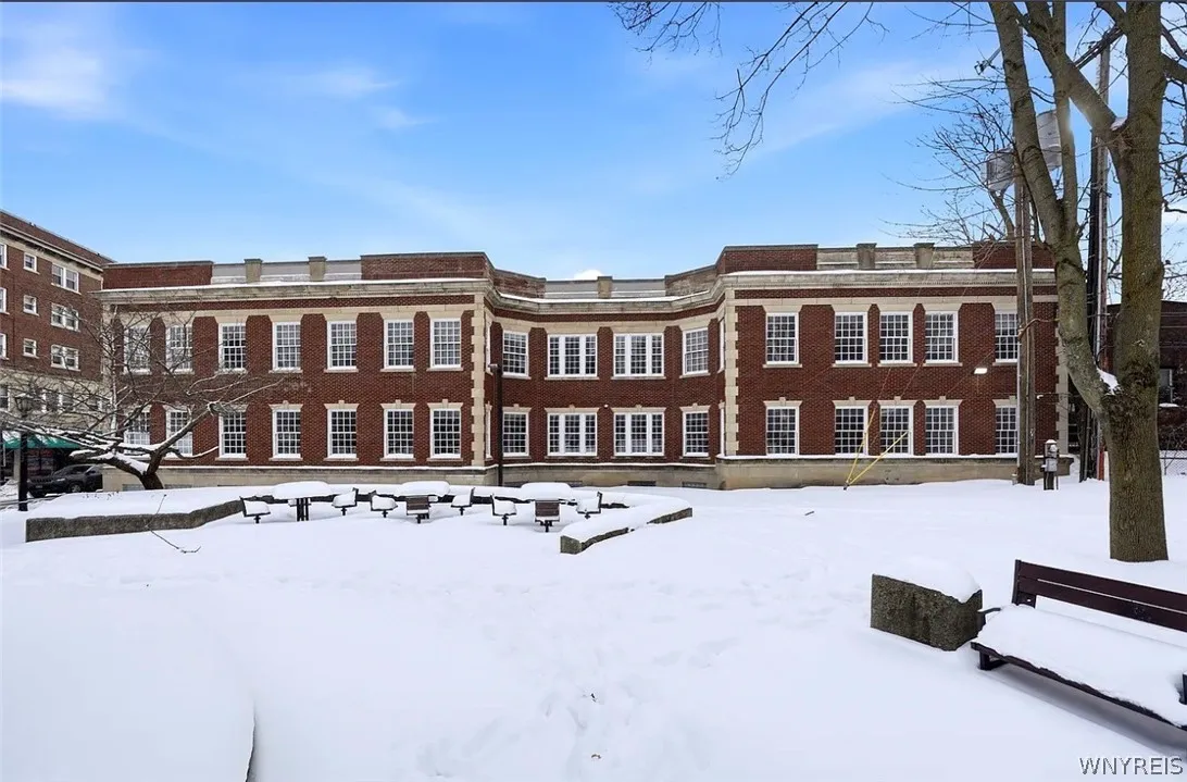 40 North Street 201, Buffalo, New York 14202, Buffalo, New York 14202, 1 Bedroom Bedrooms, 3 Rooms Rooms,1 BathroomBathrooms,Residential Lease,For Rent,40 North Street 201, Buffalo, New York 14202,0,B1674776