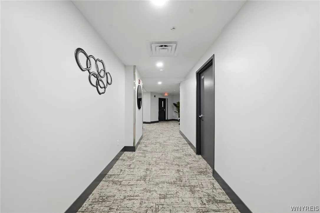 40 North Street 204, Buffalo, New York 14202, Buffalo, New York 14202, 1 Bedroom Bedrooms, 2 Rooms Rooms,1 BathroomBathrooms,Residential Lease,For Rent,40 North Street 204, Buffalo, New York 14202,0,B1676414