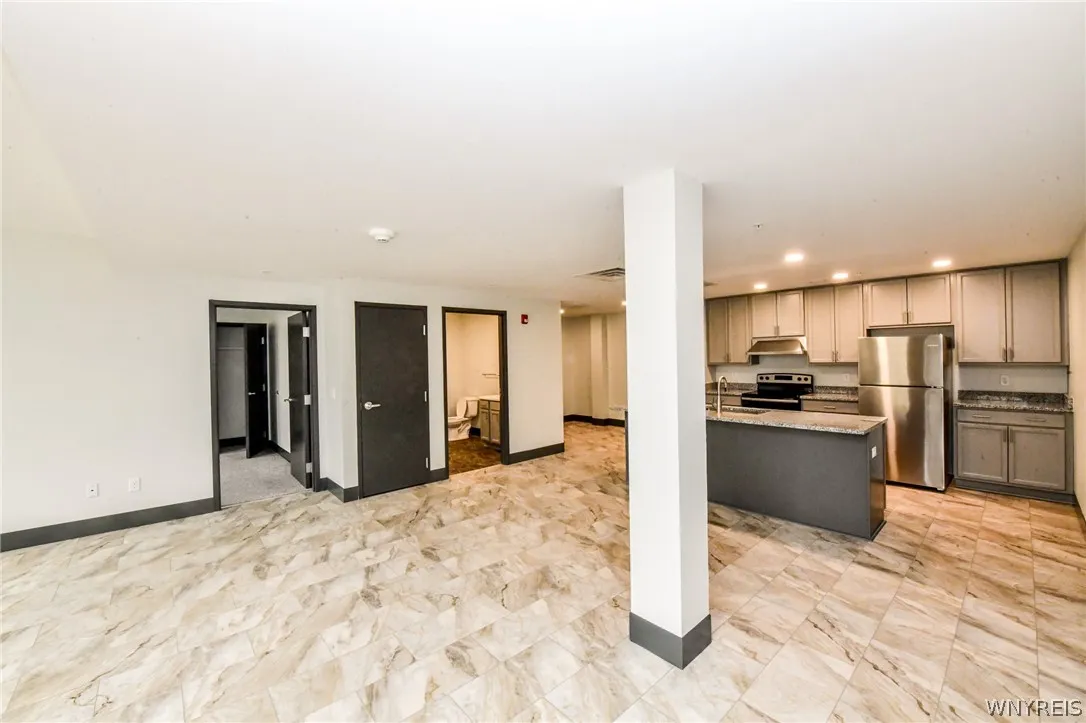 40 North Street 204, Buffalo, New York 14202, Buffalo, New York 14202, 1 Bedroom Bedrooms, 2 Rooms Rooms,1 BathroomBathrooms,Residential Lease,For Rent,40 North Street 204, Buffalo, New York 14202,0,B1676414