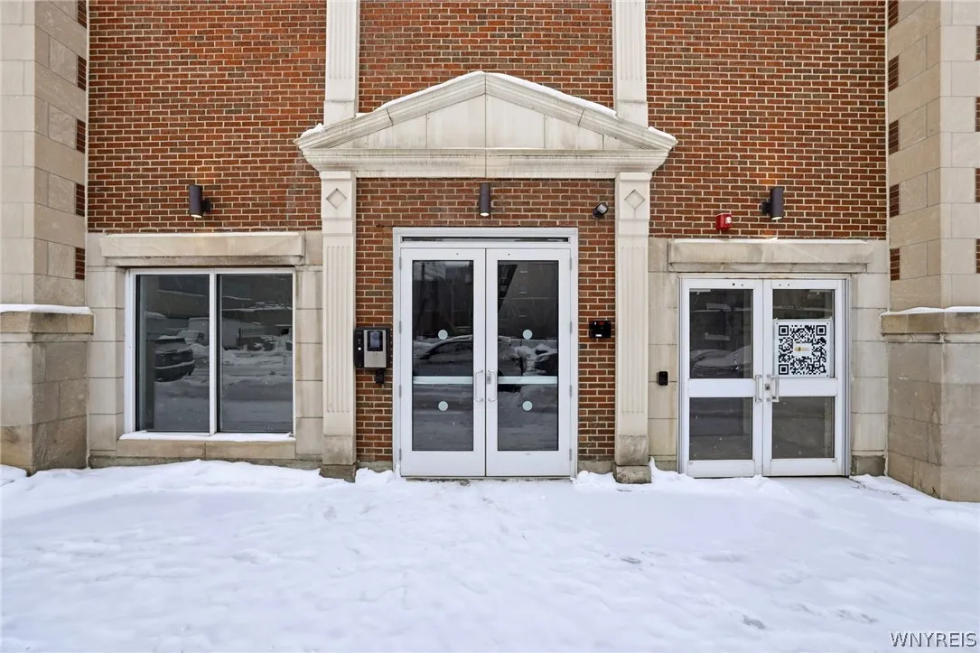 40 North Street 204, Buffalo, New York 14202, Buffalo, New York 14202, 1 Bedroom Bedrooms, 2 Rooms Rooms,1 BathroomBathrooms,Residential Lease,For Rent,40 North Street 204, Buffalo, New York 14202,0,B1676414