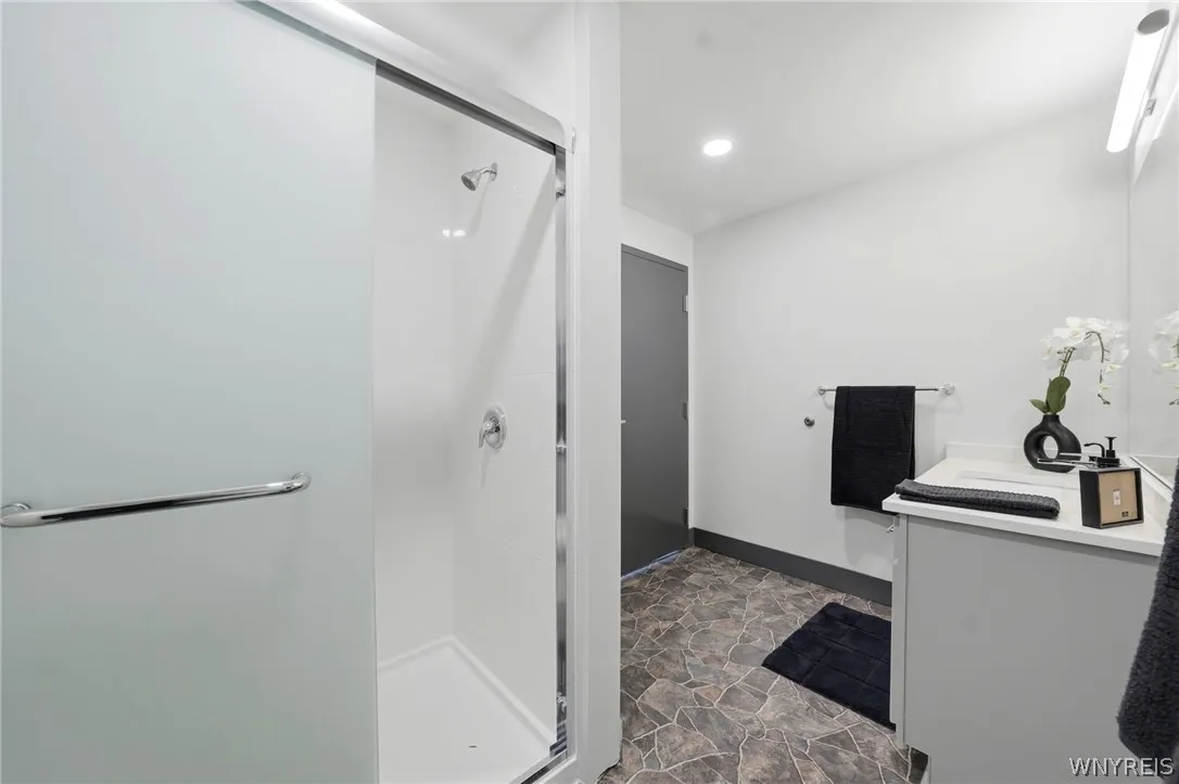 40 North Street 204, Buffalo, New York 14202, Buffalo, New York 14202, 1 Bedroom Bedrooms, 2 Rooms Rooms,1 BathroomBathrooms,Residential Lease,For Rent,40 North Street 204, Buffalo, New York 14202,0,B1676414