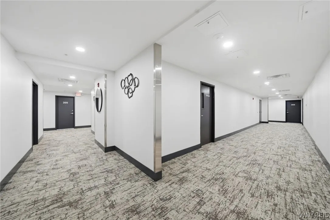 40 North Street 204, Buffalo, New York 14202, Buffalo, New York 14202, 1 Bedroom Bedrooms, 2 Rooms Rooms,1 BathroomBathrooms,Residential Lease,For Rent,40 North Street 204, Buffalo, New York 14202,0,B1676414