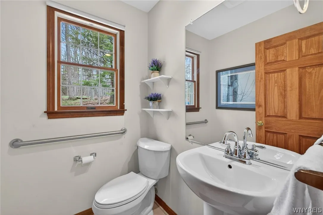 117 Knob Hill Road, Orchard Park, New York 14127, Orchard Park, New York 14127, 4 Bedrooms Bedrooms, 9 Rooms Rooms,2 BathroomsBathrooms,Residential,For Sale,117 Knob Hill Road, Orchard Park, New York 14127,0,B1676380