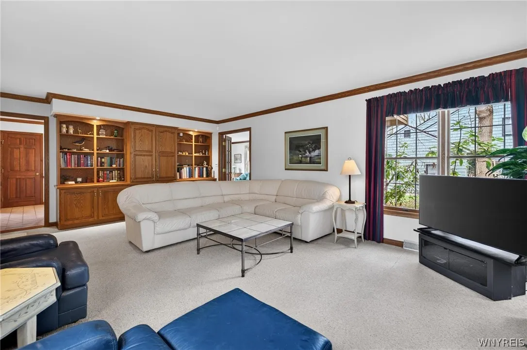 117 Knob Hill Road, Orchard Park, New York 14127, Orchard Park, New York 14127, 4 Bedrooms Bedrooms, 9 Rooms Rooms,2 BathroomsBathrooms,Residential,For Sale,117 Knob Hill Road, Orchard Park, New York 14127,0,B1676380