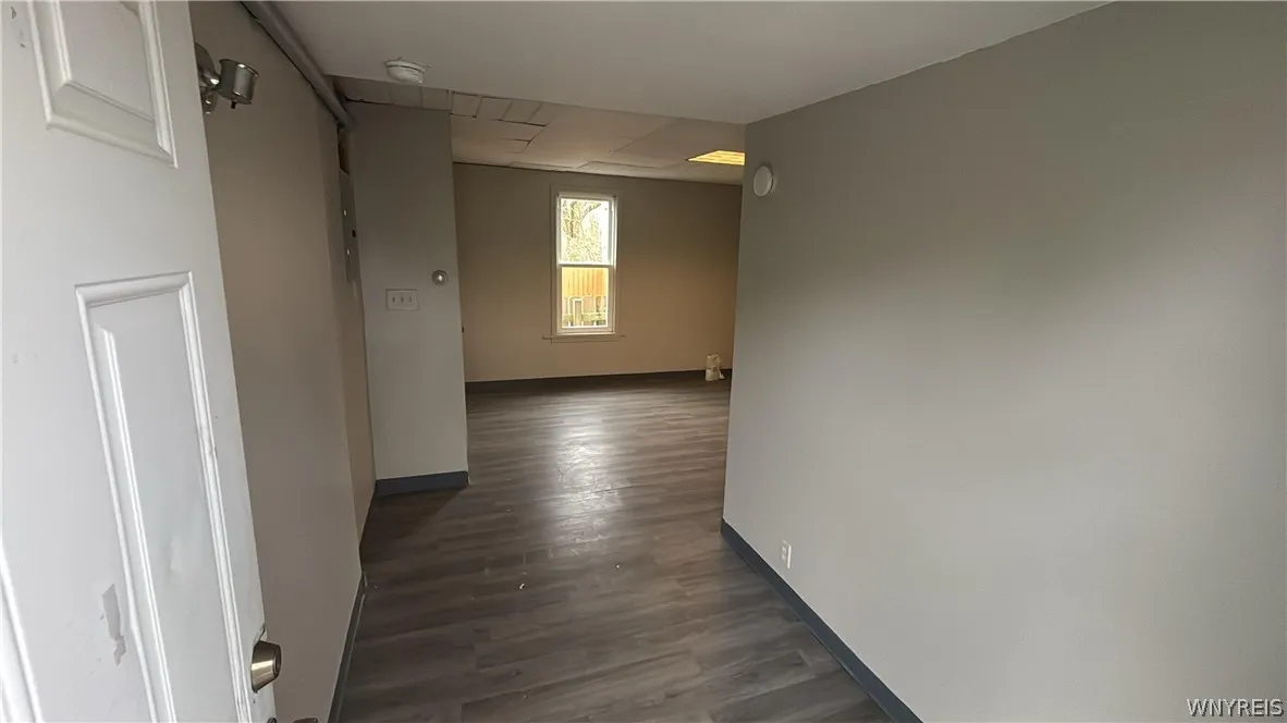 559 Tonawanda Street, Buffalo, New York 14207, Buffalo, New York 14207, 2 Bedrooms Bedrooms, ,2 BathroomsBathrooms,Residential,For Sale,559 Tonawanda Street, Buffalo, New York 14207,0,B1676218