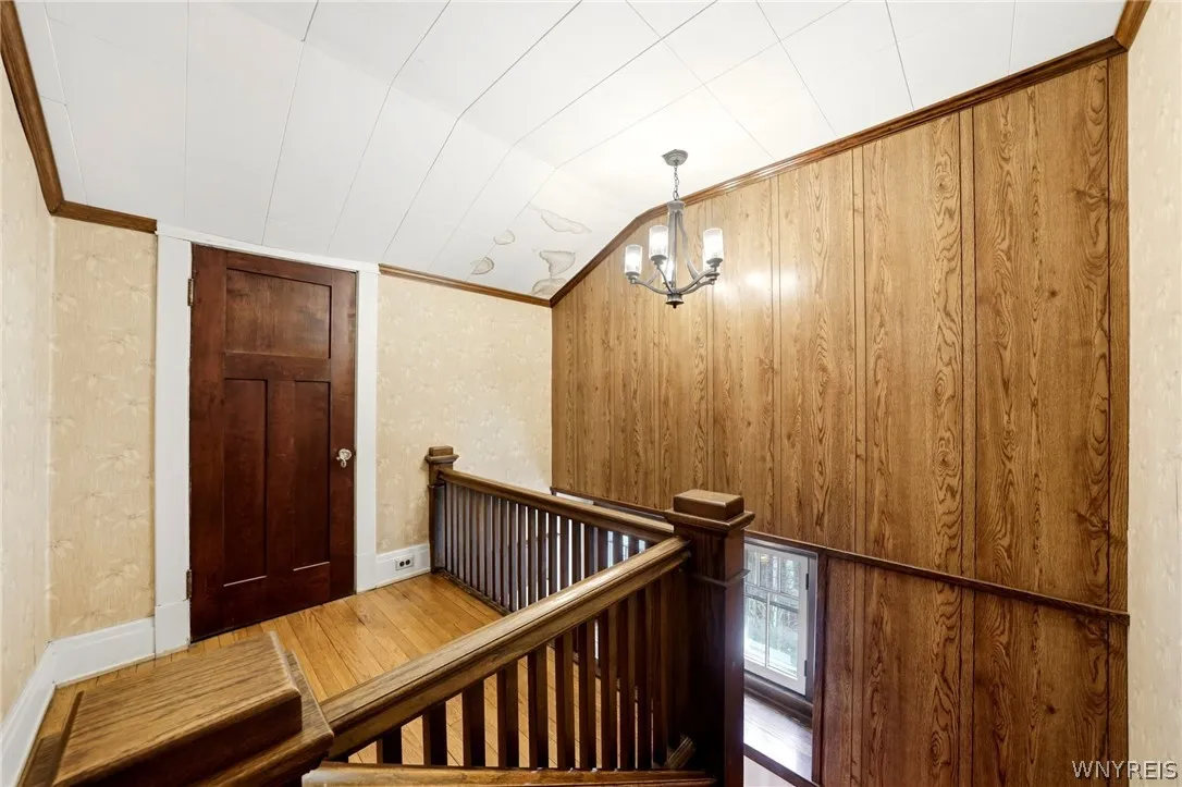 25 High Park Boulevard, Amherst, New York 14226, Amherst, New York 14226, 4 Bedrooms Bedrooms, 9 Rooms Rooms,2 BathroomsBathrooms,Residential,For Sale,25 High Park Boulevard, Amherst, New York 14226,0,B1674255