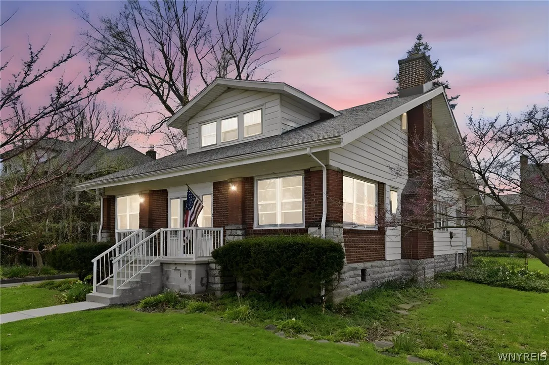 25 High Park Boulevard, Amherst, New York 14226, Amherst, New York 14226, 4 Bedrooms Bedrooms, 9 Rooms Rooms,2 BathroomsBathrooms,Residential,For Sale,25 High Park Boulevard, Amherst, New York 14226,0,B1674255