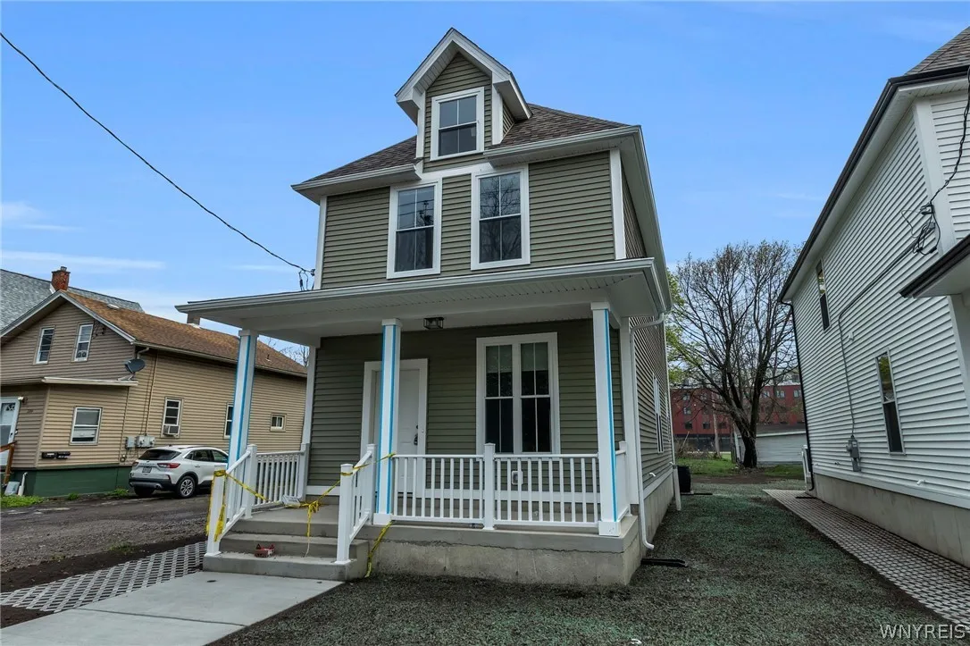 230 Miami Street, Buffalo, New York 14204, Buffalo, New York 14204, 3 Bedrooms Bedrooms, 5 Rooms Rooms,1 BathroomBathrooms,Residential,For Sale,230 Miami Street, Buffalo, New York 14204,0,B1667173