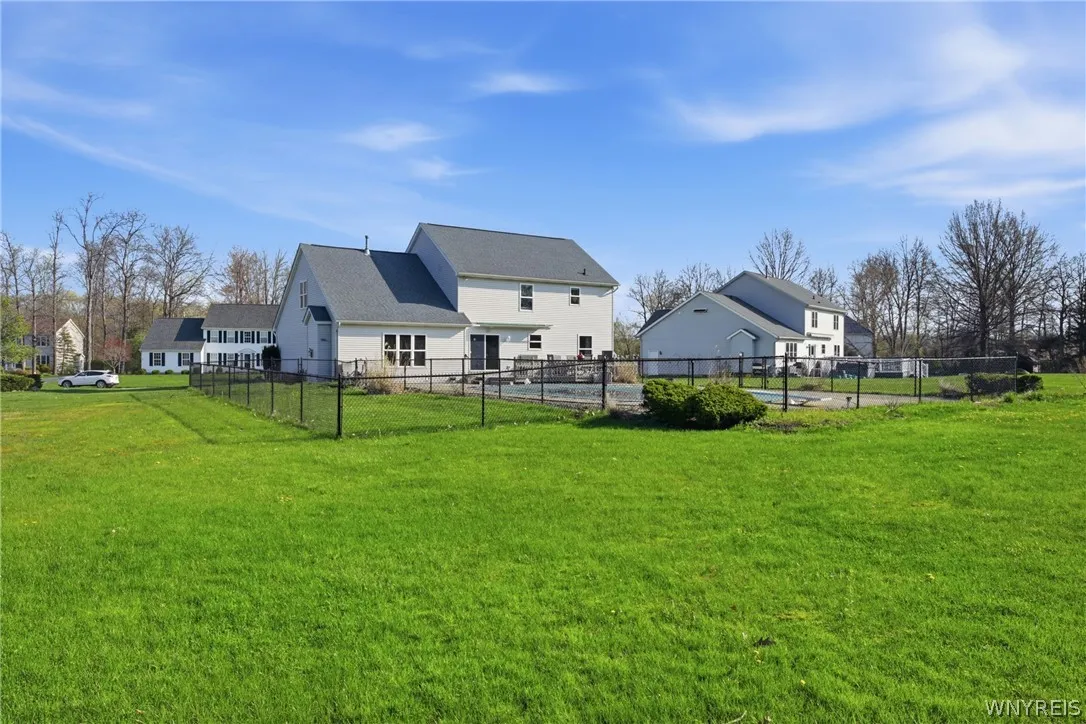 22 Ranch Trail Court, Orchard Park, New York 14127, Orchard Park, New York 14127, 4 Bedrooms Bedrooms, 8 Rooms Rooms,2 BathroomsBathrooms,Residential,For Sale,22 Ranch Trail Court, Orchard Park, New York 14127,0,B1676668