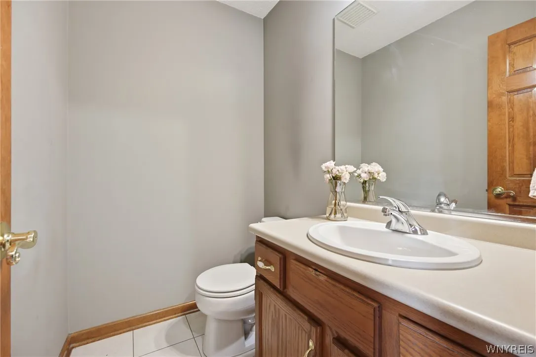 22 Ranch Trail Court, Orchard Park, New York 14127, Orchard Park, New York 14127, 4 Bedrooms Bedrooms, 8 Rooms Rooms,2 BathroomsBathrooms,Residential,For Sale,22 Ranch Trail Court, Orchard Park, New York 14127,0,B1676668