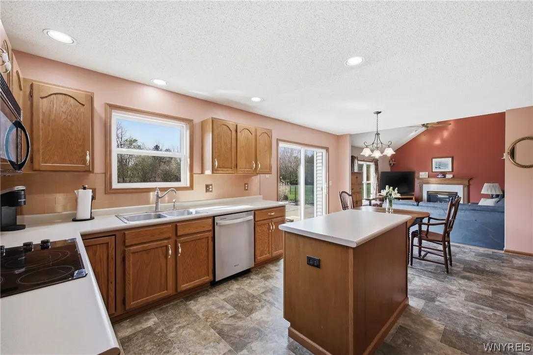 22 Ranch Trail Court, Orchard Park, New York 14127, Orchard Park, New York 14127, 4 Bedrooms Bedrooms, 8 Rooms Rooms,2 BathroomsBathrooms,Residential,For Sale,22 Ranch Trail Court, Orchard Park, New York 14127,0,B1676668