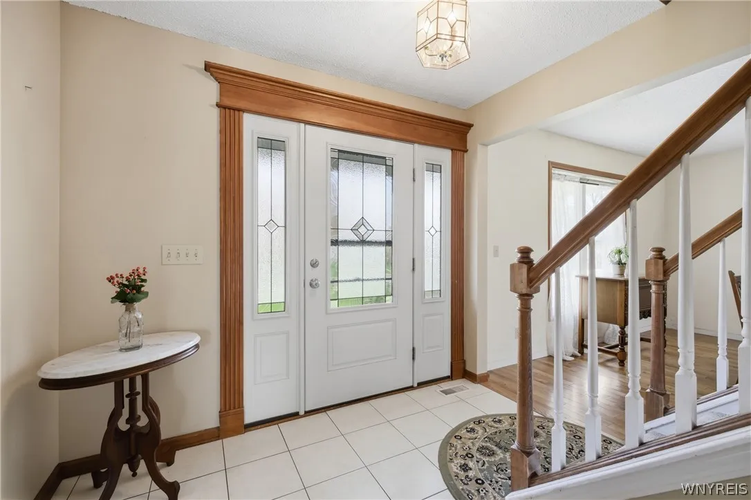 22 Ranch Trail Court, Orchard Park, New York 14127, Orchard Park, New York 14127, 4 Bedrooms Bedrooms, 8 Rooms Rooms,2 BathroomsBathrooms,Residential,For Sale,22 Ranch Trail Court, Orchard Park, New York 14127,0,B1676668
