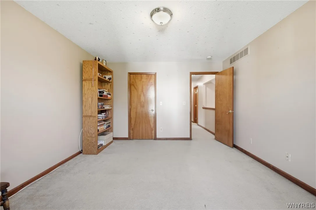 22 Ranch Trail Court, Orchard Park, New York 14127, Orchard Park, New York 14127, 4 Bedrooms Bedrooms, 8 Rooms Rooms,2 BathroomsBathrooms,Residential,For Sale,22 Ranch Trail Court, Orchard Park, New York 14127,0,B1676668