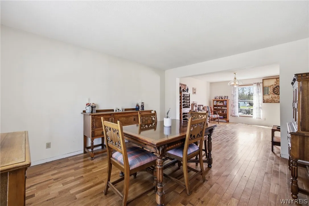 22 Ranch Trail Court, Orchard Park, New York 14127, Orchard Park, New York 14127, 4 Bedrooms Bedrooms, 8 Rooms Rooms,2 BathroomsBathrooms,Residential,For Sale,22 Ranch Trail Court, Orchard Park, New York 14127,0,B1676668