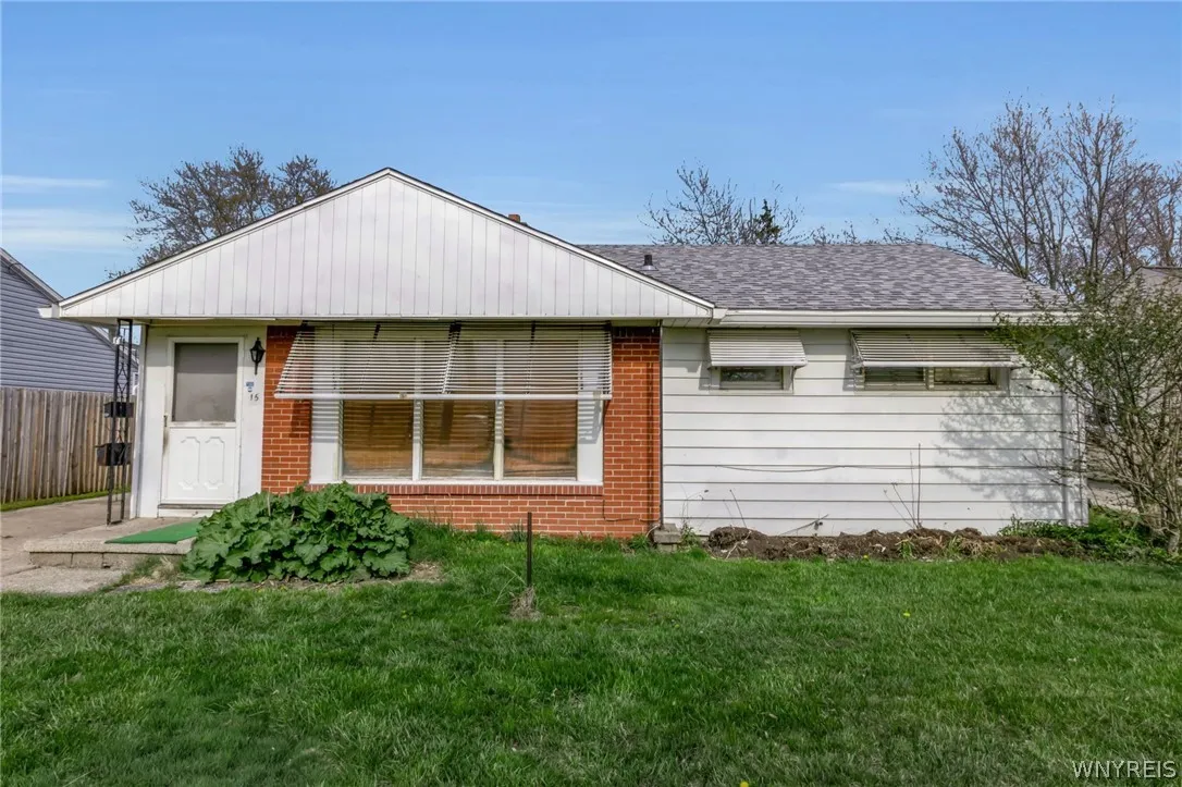 15 Kelvin Drive, Tonawanda, New York 14223, Tonawanda, New York 14223, 3 Bedrooms Bedrooms, 5 Rooms Rooms,1 BathroomBathrooms,Residential,Closed,15 Kelvin Drive, Tonawanda, New York 14223,0,B1676910