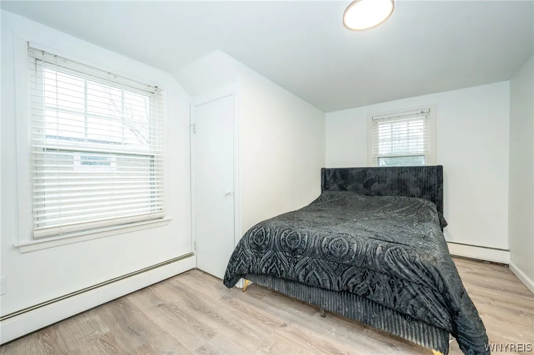 242 Creekside Drive, Tonawanda, New York 14150, Tonawanda, New York 14150, 3 Bedrooms Bedrooms, 8 Rooms Rooms,1 BathroomBathrooms,Residential,For Sale,242 Creekside Drive, Tonawanda, New York 14150,0,B1676480