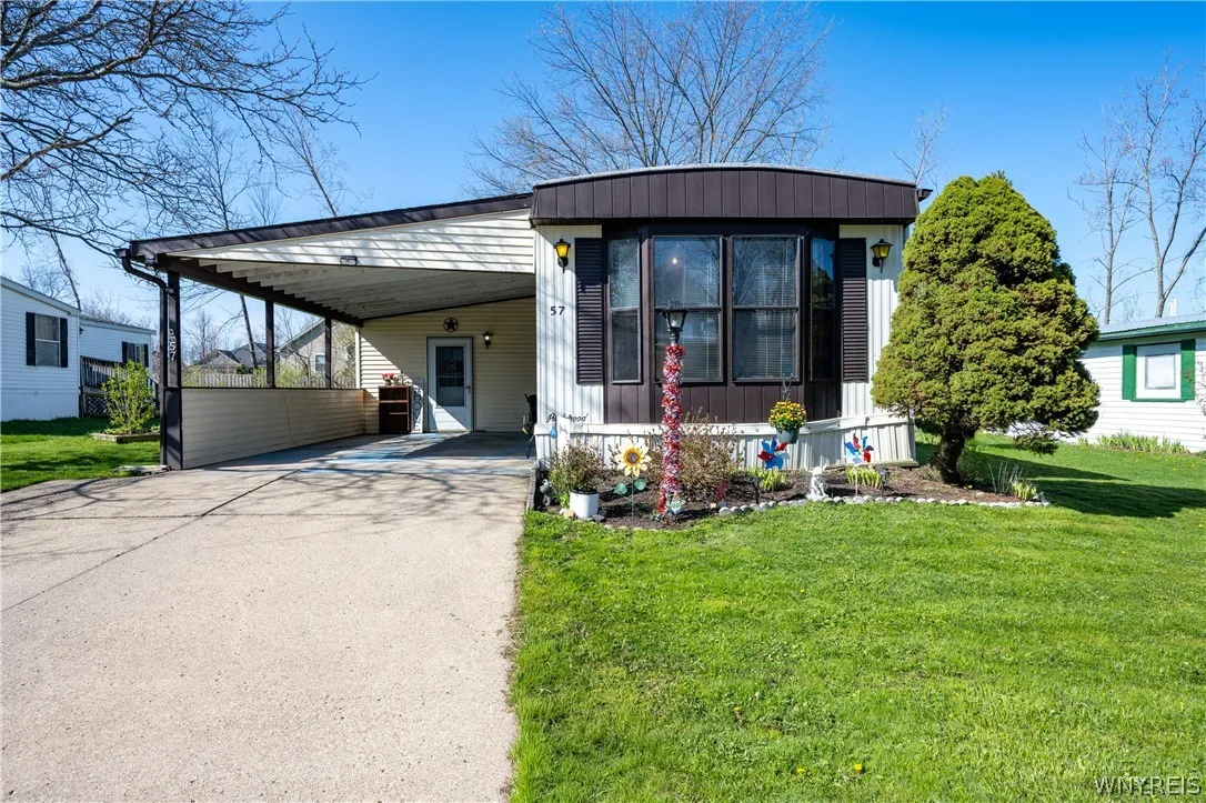 57 Waterview Parkway, Hamburg, New York 14075, Hamburg, New York 14075, 2 Bedrooms Bedrooms, 7 Rooms Rooms,2 BathroomsBathrooms,Residential,For Sale,57 Waterview Parkway, Hamburg, New York 14075,0,B1672716