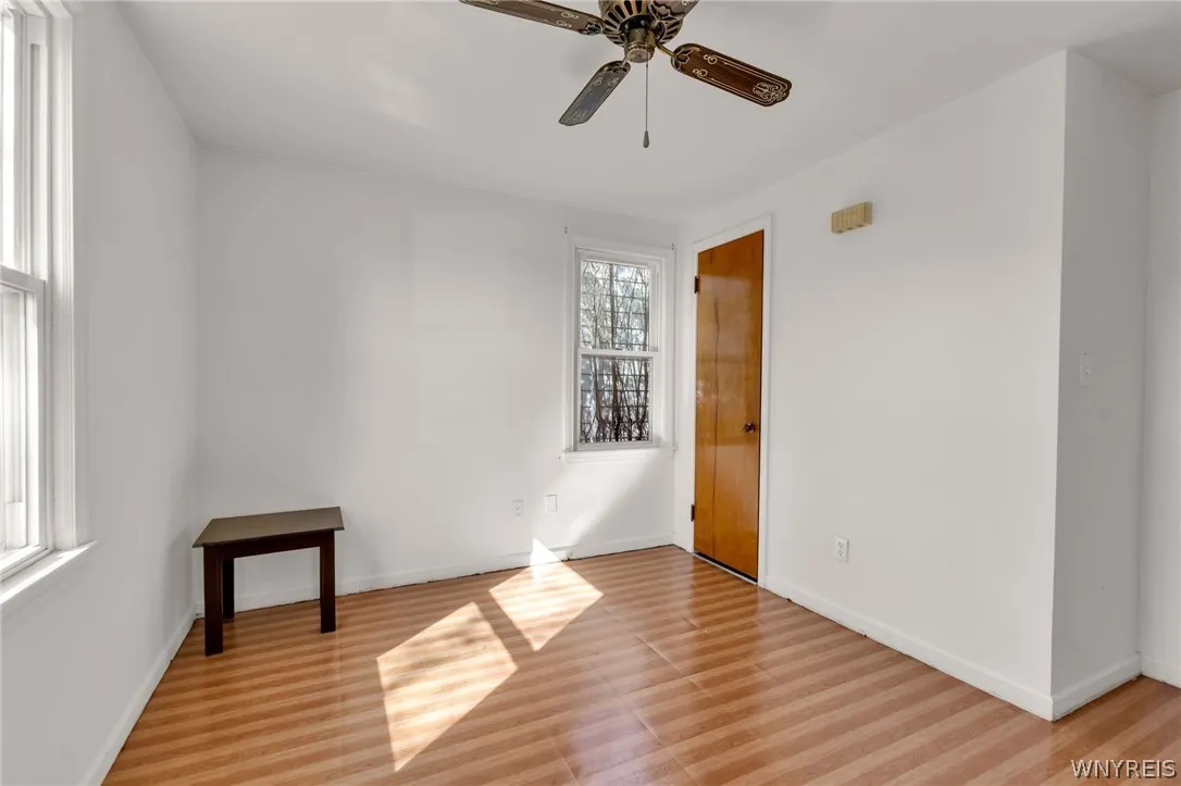 8 Murray, Tonawanda, New York 14150, Tonawanda, New York 14150, 3 Bedrooms Bedrooms, 7 Rooms Rooms,1 BathroomBathrooms,Residential,For Sale,8 Murray, Tonawanda, New York 14150,0,B1675150