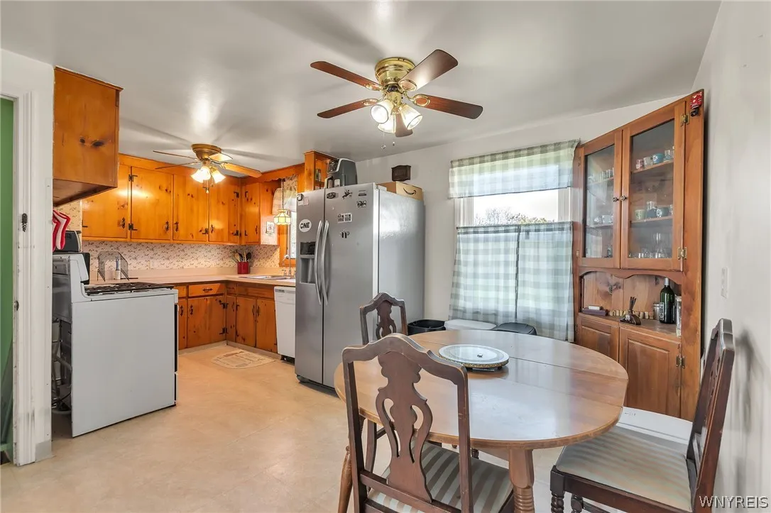 8 Murray, Tonawanda, New York 14150, Tonawanda, New York 14150, 3 Bedrooms Bedrooms, 7 Rooms Rooms,1 BathroomBathrooms,Residential,For Sale,8 Murray, Tonawanda, New York 14150,0,B1675150