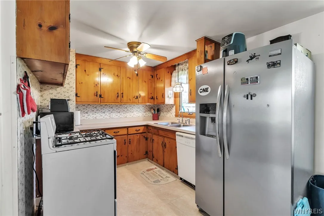 8 Murray, Tonawanda, New York 14150, Tonawanda, New York 14150, 3 Bedrooms Bedrooms, 7 Rooms Rooms,1 BathroomBathrooms,Residential,For Sale,8 Murray, Tonawanda, New York 14150,0,B1675150
