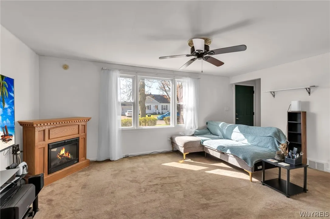 8 Murray, Tonawanda, New York 14150, Tonawanda, New York 14150, 3 Bedrooms Bedrooms, 7 Rooms Rooms,1 BathroomBathrooms,Residential,For Sale,8 Murray, Tonawanda, New York 14150,0,B1675150
