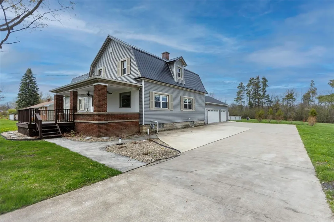 6224 Versailles Rd, Hamburg, New York 14085, Hamburg, New York 14085, 4 Bedrooms Bedrooms, 7 Rooms Rooms,3 BathroomsBathrooms,Residential,For Sale,6224 Versailles Rd, Hamburg, New York 14085,0,R1676099