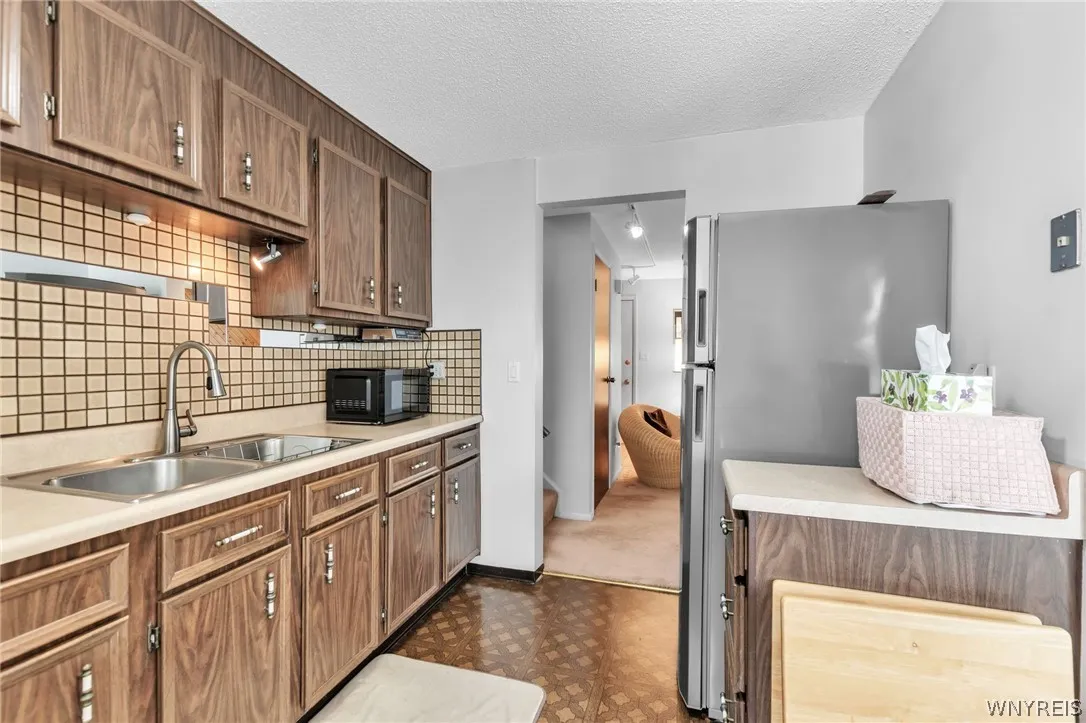 4246 Mistymeadow Lane, Hamburg, New York 14075, Hamburg, New York 14075, 3 Bedrooms Bedrooms, 10 Rooms Rooms,1 BathroomBathrooms,Residential,For Sale,4246 Mistymeadow Lane, Hamburg, New York 14075,0,B1677087