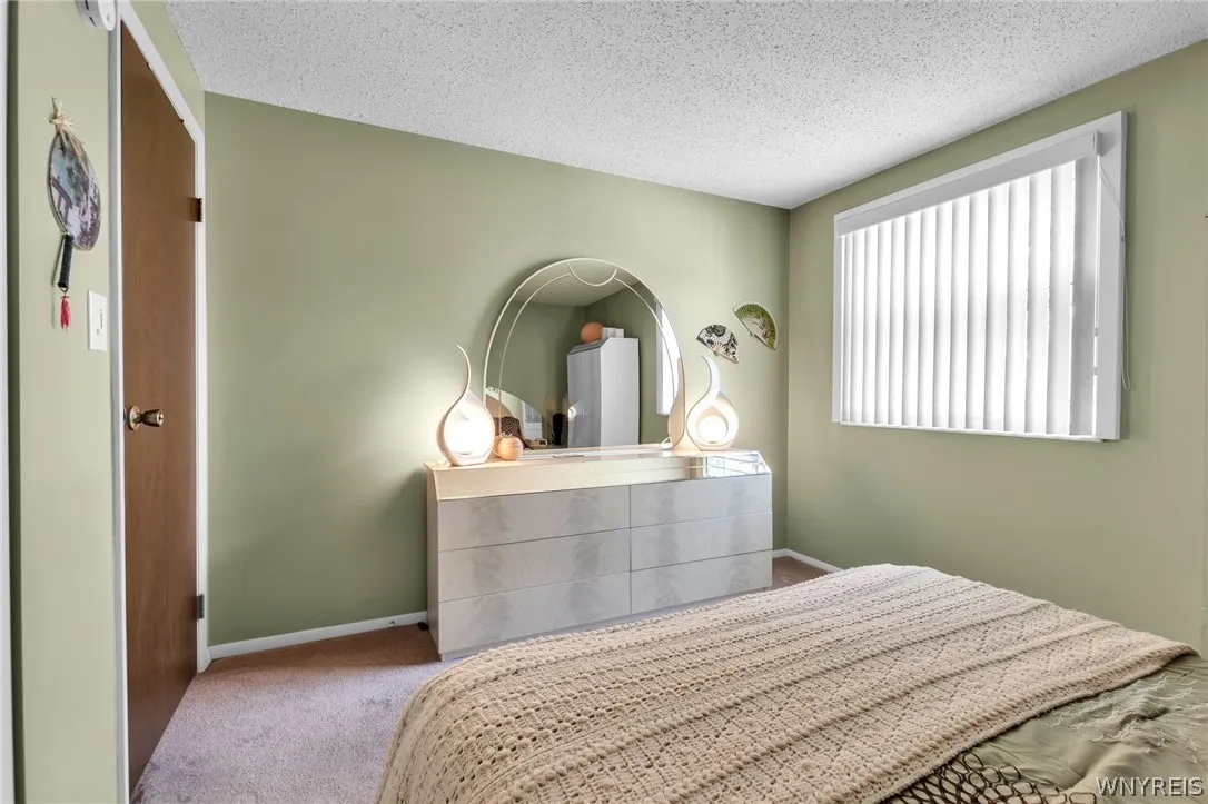 4246 Mistymeadow Lane, Hamburg, New York 14075, Hamburg, New York 14075, 3 Bedrooms Bedrooms, 10 Rooms Rooms,1 BathroomBathrooms,Residential,For Sale,4246 Mistymeadow Lane, Hamburg, New York 14075,0,B1677087