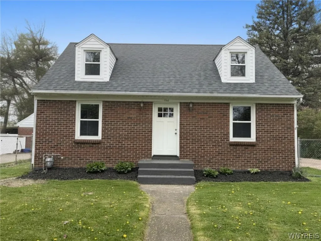 316 Walck Road, North Tonawanda, New York 14120, North Tonawanda, New York 14120, 3 Bedrooms Bedrooms, 6 Rooms Rooms,1 BathroomBathrooms,Residential,For Sale,316 Walck Road, North Tonawanda, New York 14120,0,B1677072