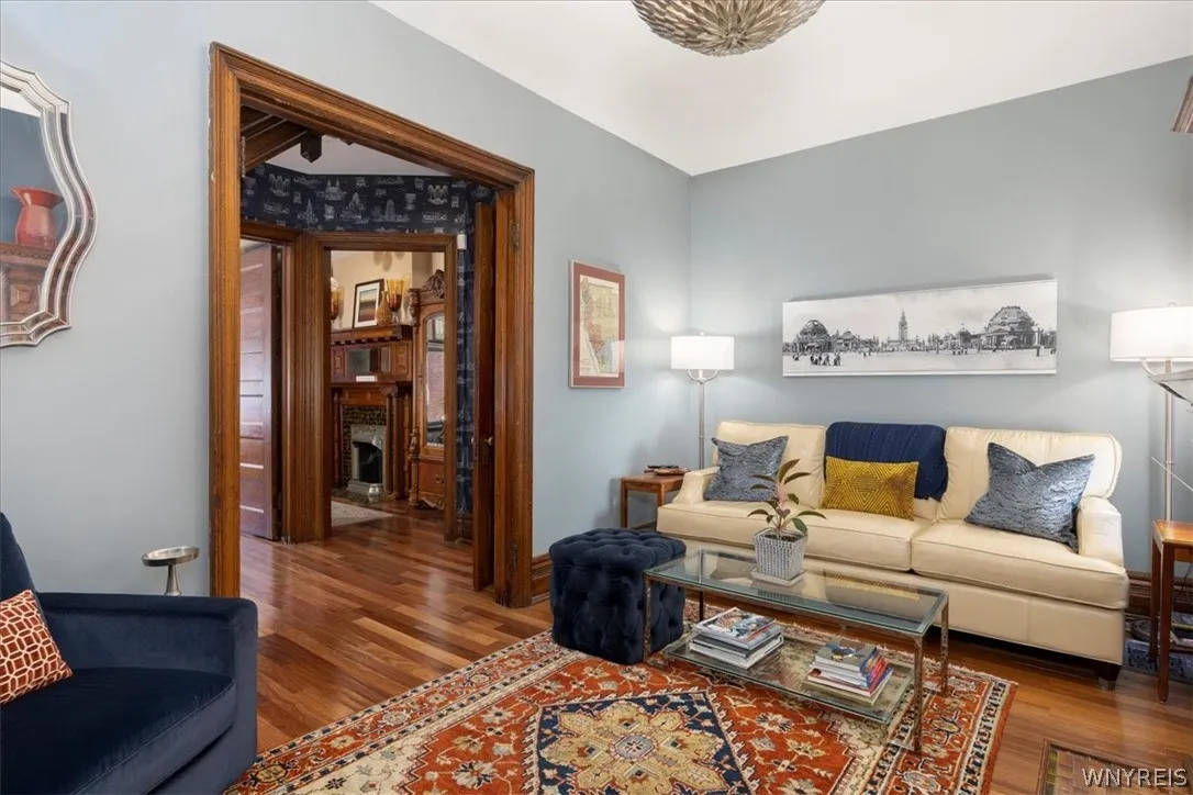 180 North Pearl Street, Buffalo, New York 14202, Buffalo, New York 14202, 3 Bedrooms Bedrooms, 12 Rooms Rooms,2 BathroomsBathrooms,Residential,For Sale,180 North Pearl Street, Buffalo, New York 14202,0,B1677034