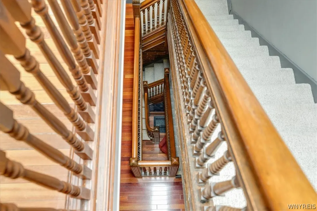 180 North Pearl Street, Buffalo, New York 14202, Buffalo, New York 14202, 3 Bedrooms Bedrooms, 12 Rooms Rooms,2 BathroomsBathrooms,Residential,For Sale,180 North Pearl Street, Buffalo, New York 14202,0,B1677034