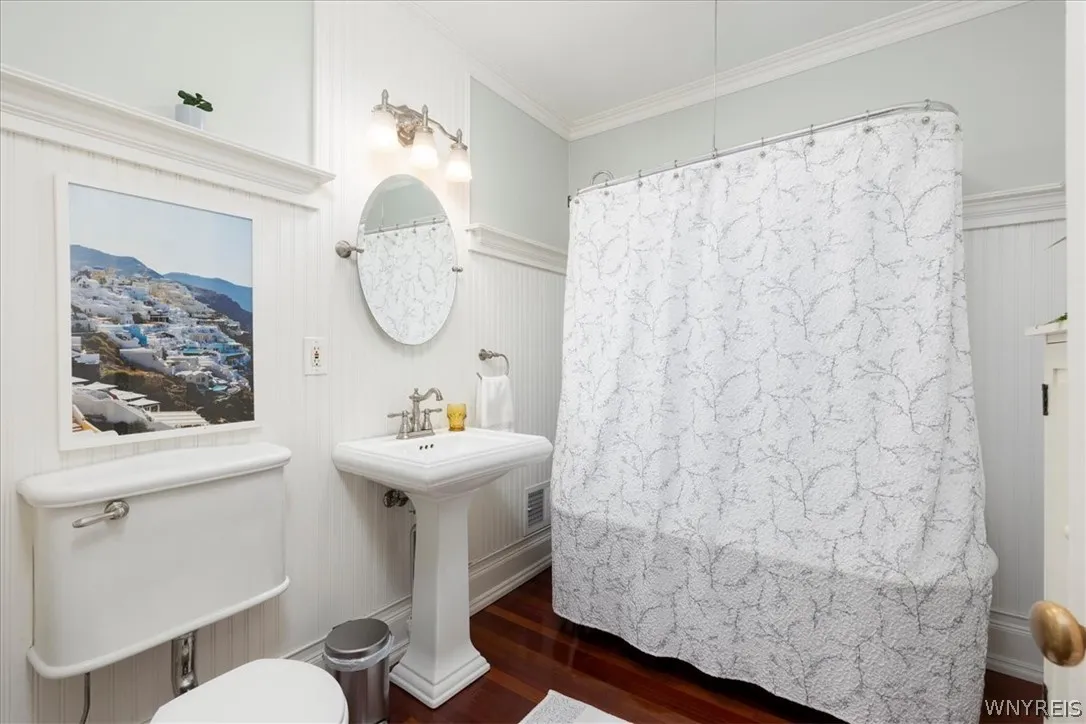 180 North Pearl Street, Buffalo, New York 14202, Buffalo, New York 14202, 3 Bedrooms Bedrooms, 12 Rooms Rooms,2 BathroomsBathrooms,Residential,For Sale,180 North Pearl Street, Buffalo, New York 14202,0,B1677034