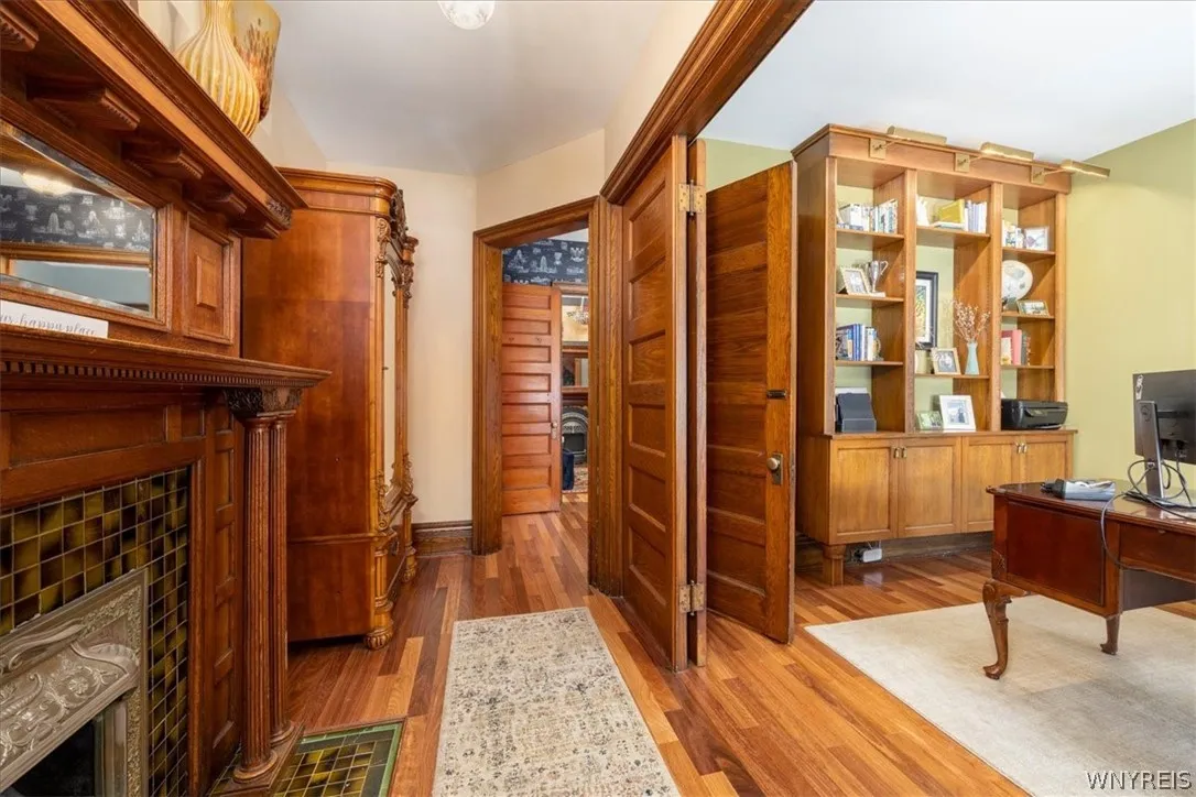 180 North Pearl Street, Buffalo, New York 14202, Buffalo, New York 14202, 3 Bedrooms Bedrooms, 12 Rooms Rooms,2 BathroomsBathrooms,Residential,For Sale,180 North Pearl Street, Buffalo, New York 14202,0,B1677034