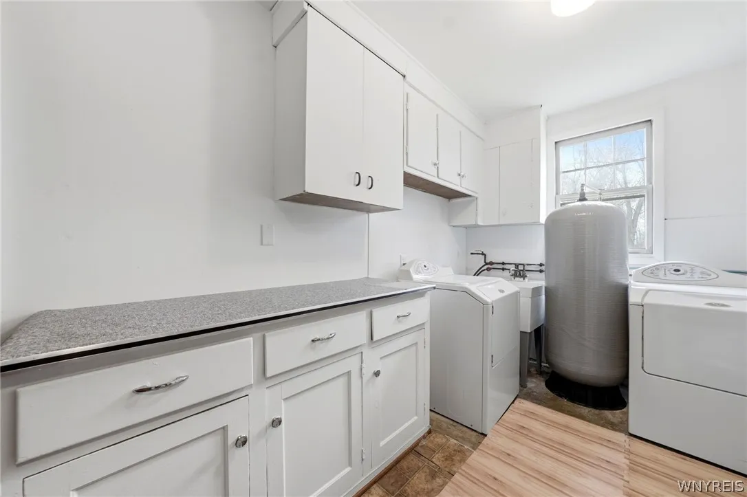 1st floor laundry