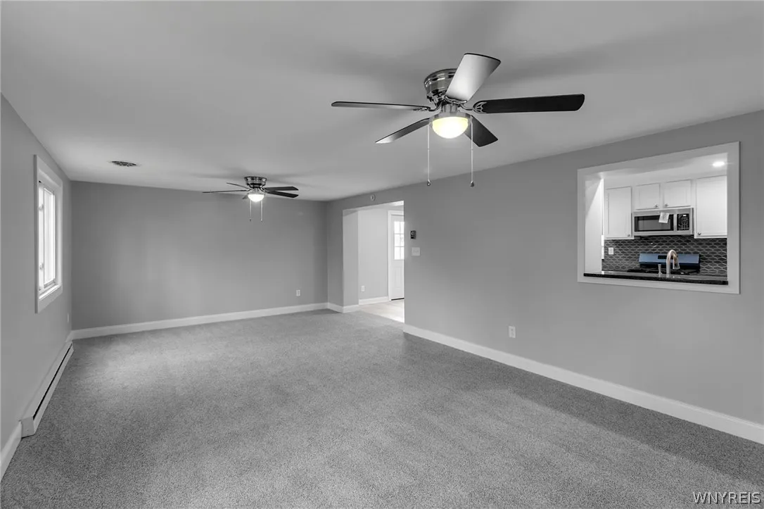 4695 Lake Shore Road, Hamburg, New York 14075, Hamburg, New York 14075, 5 Bedrooms Bedrooms, 9 Rooms Rooms,2 BathroomsBathrooms,Residential,For Sale,4695 Lake Shore Road, Hamburg, New York 14075,0,B1677412