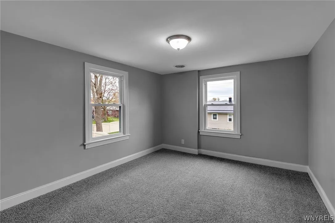 4695 Lake Shore Road, Hamburg, New York 14075, Hamburg, New York 14075, 5 Bedrooms Bedrooms, 9 Rooms Rooms,2 BathroomsBathrooms,Residential,For Sale,4695 Lake Shore Road, Hamburg, New York 14075,0,B1677412