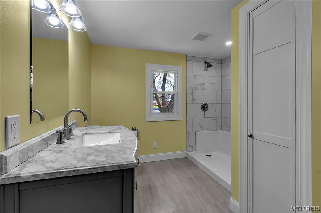 4695 Lake Shore Road, Hamburg, New York 14075, Hamburg, New York 14075, 5 Bedrooms Bedrooms, 9 Rooms Rooms,2 BathroomsBathrooms,Residential,For Sale,4695 Lake Shore Road, Hamburg, New York 14075,0,B1677412