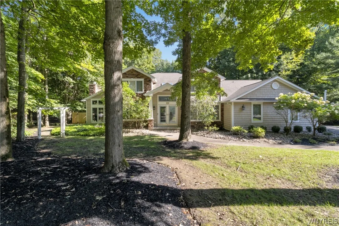 88 Middlebury Road, Orchard Park, New York 14127, Orchard Park, New York 14127, 5 Bedrooms Bedrooms, 15 Rooms Rooms,3 BathroomsBathrooms,Residential,For Sale,88 Middlebury Road, Orchard Park, New York 14127,0,B1677417